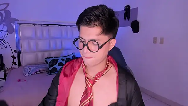 Niicky1  online show from January 21, 2025, 8:32 pm