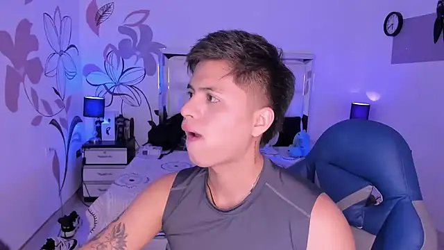 Niicky1  online show from February 9, 2025, 8:34 pm