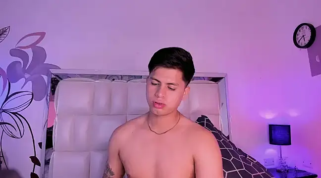 Niicky1  online show from February 23, 2025, 12:30 am