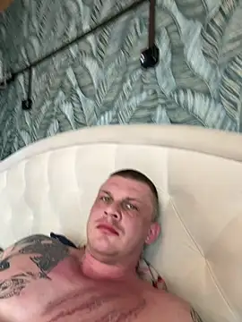 MrrKray online show from February 26, 2025, 10:47 am