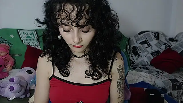 kitty22  online show from December 23, 2024, 3:01 pm