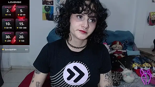 kitty22  online show from September 30, 2025, 12:32 pm