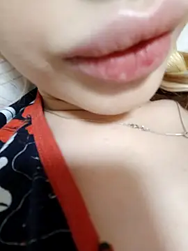 Elza kom online show from February 14, 2025, 1:18 pm