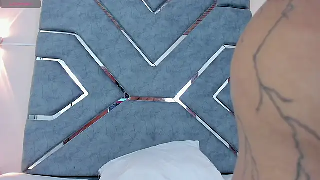 LucciaPorter online show from September 17, 2025, 9:16 pm