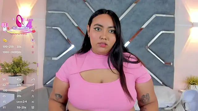 LucciaPorter online show from March 7, 2026, 1:52 pm