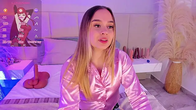 sofia pamela online show from February 19, 2025, 7:16 pm