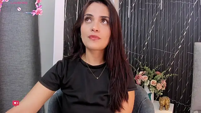Snapshot of katrina_kaif_x chatting on April 30, 2026, 7:20 pm katrina kaif x online show from April 30, 2026, 7:20 pm