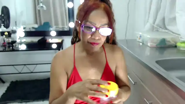 keyla-sensual online show from March 14, 2026, 11:21 pm