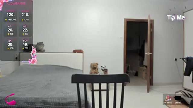 Brooooke online show from October 31, 2025, 3:24 pm