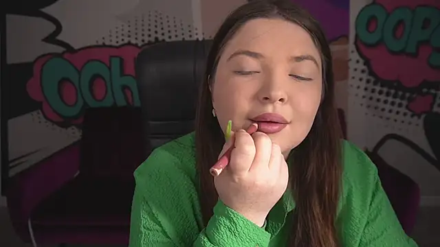 RosieMoons online show from September 12, 2025, 7:36 pm