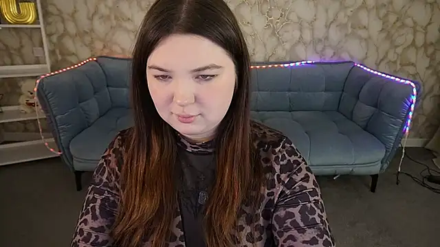 RosieMoons online show from February 2, 2026, 8:40 pm