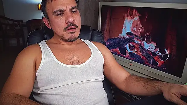 officeman7 online show from January 3, 2025, 6:03 pm