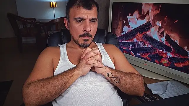 officeman7 online show from February 6, 2025, 7:51 pm