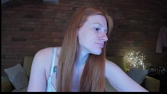 Aliceginger99 online show from September 13, 2025, 4:12 am