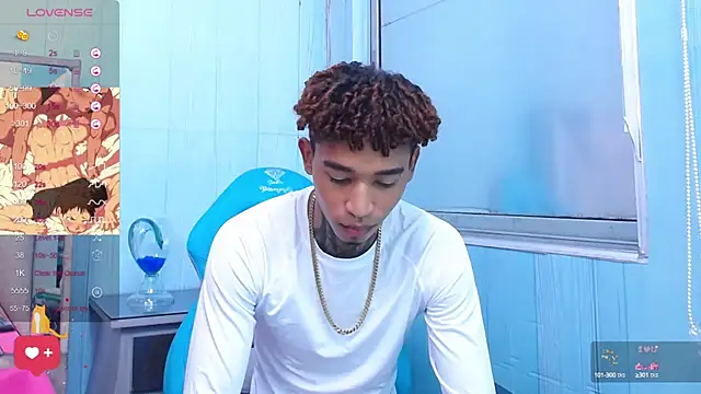 sexy blacks  online show from March 10, 2025, 2:37 pm