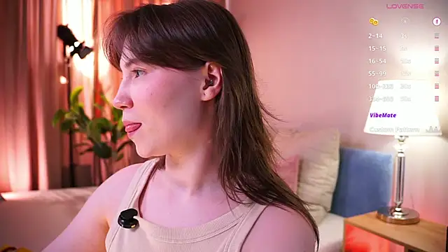 askaudrey  online show from March 18, 2026, 1:36 pm