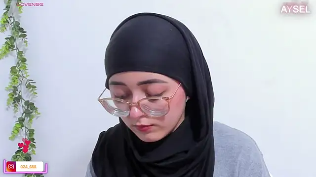 aysel elid online show from January 23, 2025, 8:56 pm