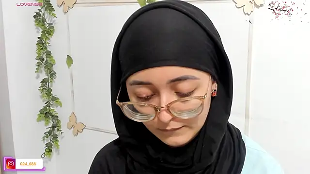 aysel elid online show from April 18, 2026, 10:10 pm