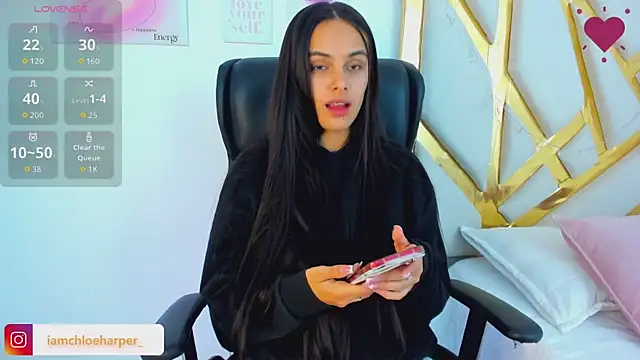 ChloeHarper  online show from September 27, 2025, 12:21 pm