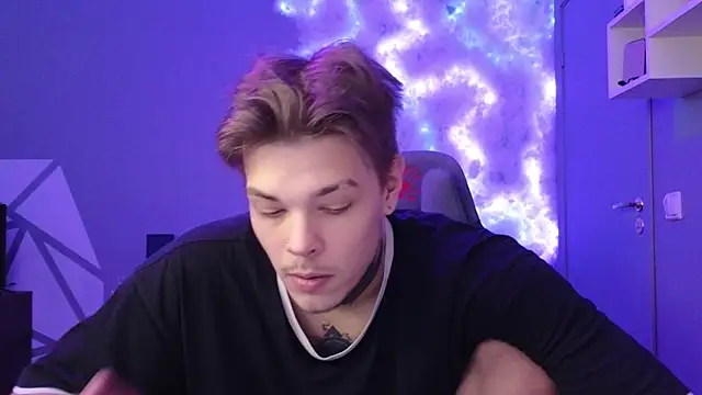 DENIS HERE online show from December 9, 2024, 5:19 pm