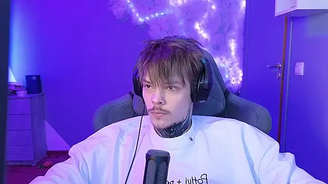 DENIS HERE online show from January 22, 2025, 9:13 am