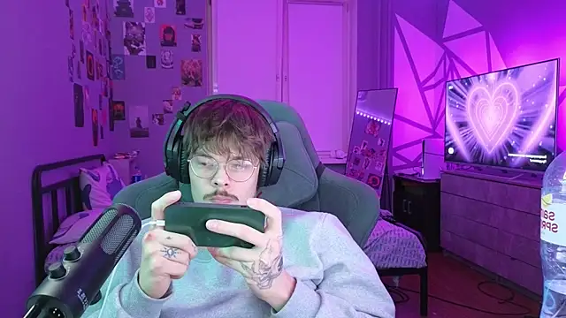 DENIS HERE online show from February 11, 2025, 11:12 pm