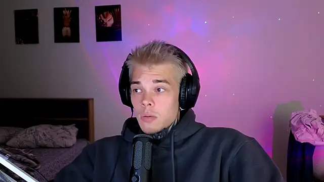 DENIS HERE online show from September 8, 2025, 10:53 pm