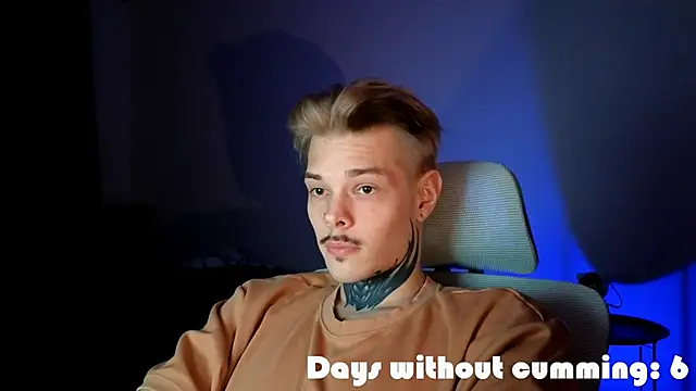 DENIS HERE online show from April 25, 2026, 7:11 pm