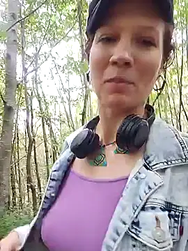 Exhibitionsplit online show from September 28, 2025, 11:04 am