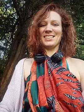 Exhibitionsplit online show from October 1, 2025, 2:34 pm