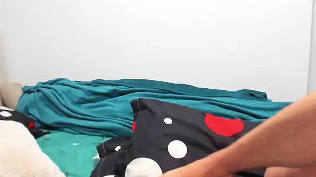 Snapshot of 10in_deluxe chatting on December 21, 2024, 7:35 am 10in deluxe online show from December 21, 2024, 7:35 am