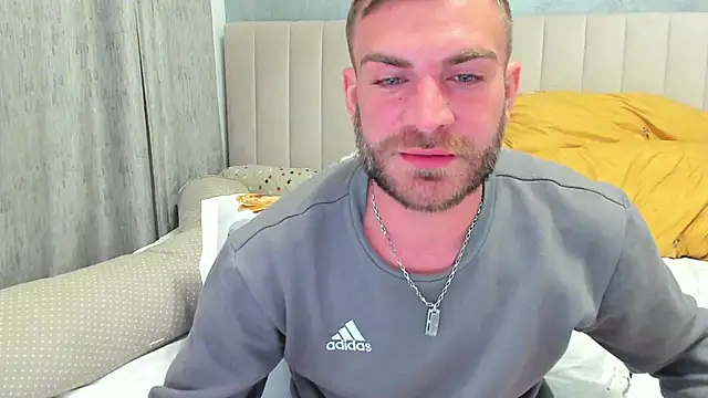 Snapshot of 10in_deluxe chatting on February 11, 2025, 10:48 am 10in deluxe online show from February 11, 2025, 10:48 am