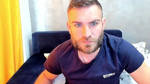 Snapshot of 10in_deluxe chatting on March 7, 2025, 6:35 am 10in deluxe online show from March 7, 2025, 6:35 am