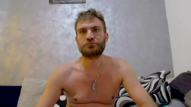 Snapshot of 10in_deluxe chatting on September 23, 2025, 7:00 am 10in deluxe online show from September 23, 2025, 7:00 am