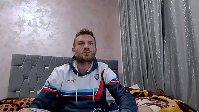 Snapshot of 10in_deluxe chatting on November 21, 2025, 7:40 am 10in deluxe online show from November 21, 2025, 7:40 am