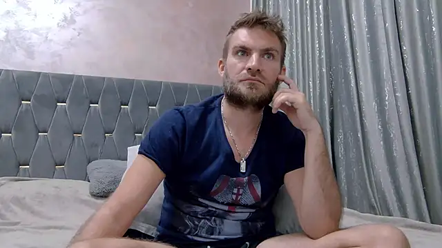 Snapshot of 10in_deluxe chatting on December 3, 2025, 7:05 am 10in deluxe online show from December 3, 2025, 7:05 am