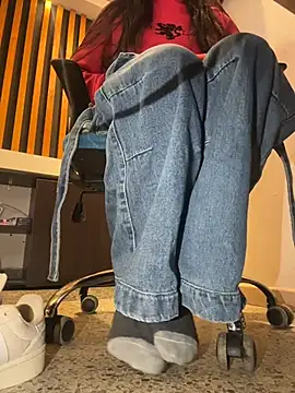 cristel 17 online show from March 20, 2026, 1:32 am