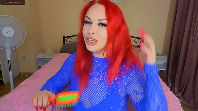 Snapshot of RedHeadBridget chatting on May 25, 2026, 4:40 am RedHeadBridget online show from May 25, 2026, 4:40 am