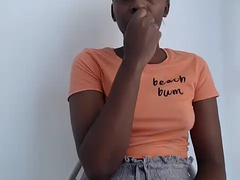 black   ghodess online show from September 29, 2025, 8:41 am