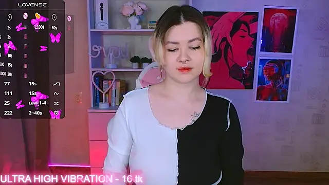 cutie mili online show from February 16, 2025, 2:42 am