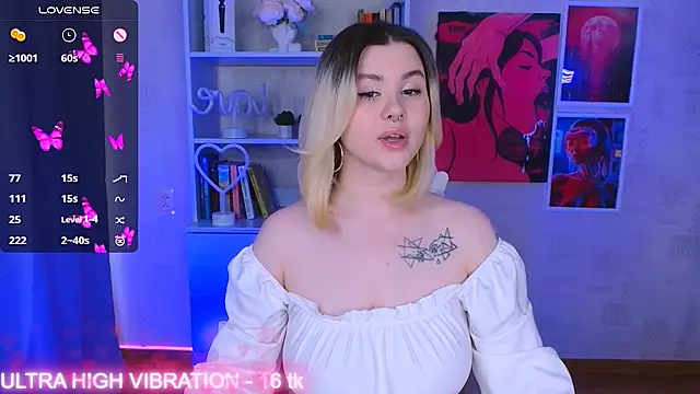 cutie mili online show from March 9, 2025, 12:42 pm