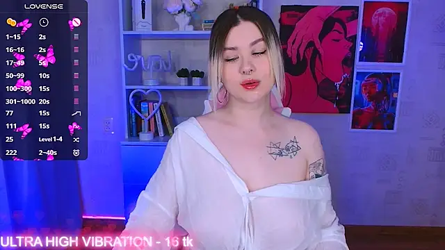 cutie mili online show from March 14, 2025, 5:27 am