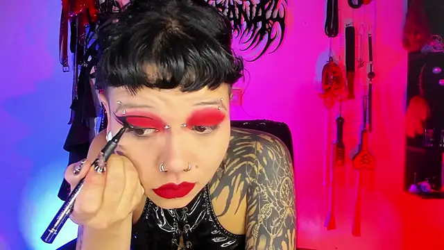 irregular fetish  online show from April 23, 2026, 10:12 pm