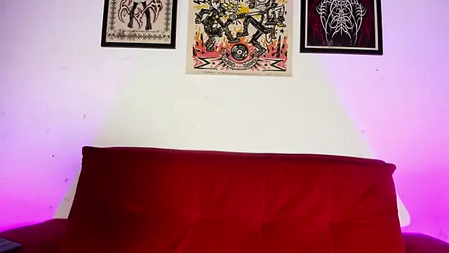 irregular fetish  online show from May 15, 2026, 11:34 pm