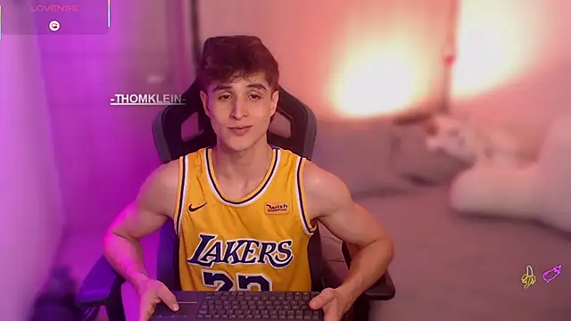 thomklein online show from September 11, 2025, 7:47 pm