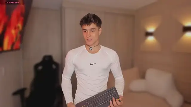 thomklein online show from April 15, 2026, 6:37 pm