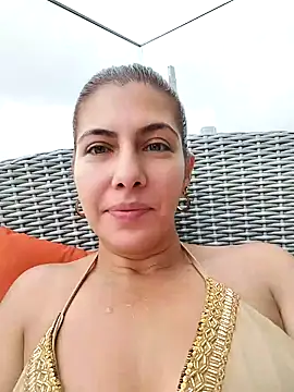 scarlett moore online show from February 15, 2025, 4:56 pm