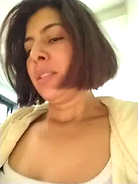 scarlett moore online show from March 14, 2025, 9:32 pm