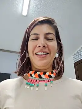 scarlett moore online show from September 20, 2025, 1:56 pm