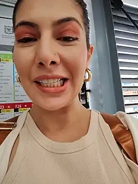 scarlett moore online show from November 26, 2025, 3:24 pm